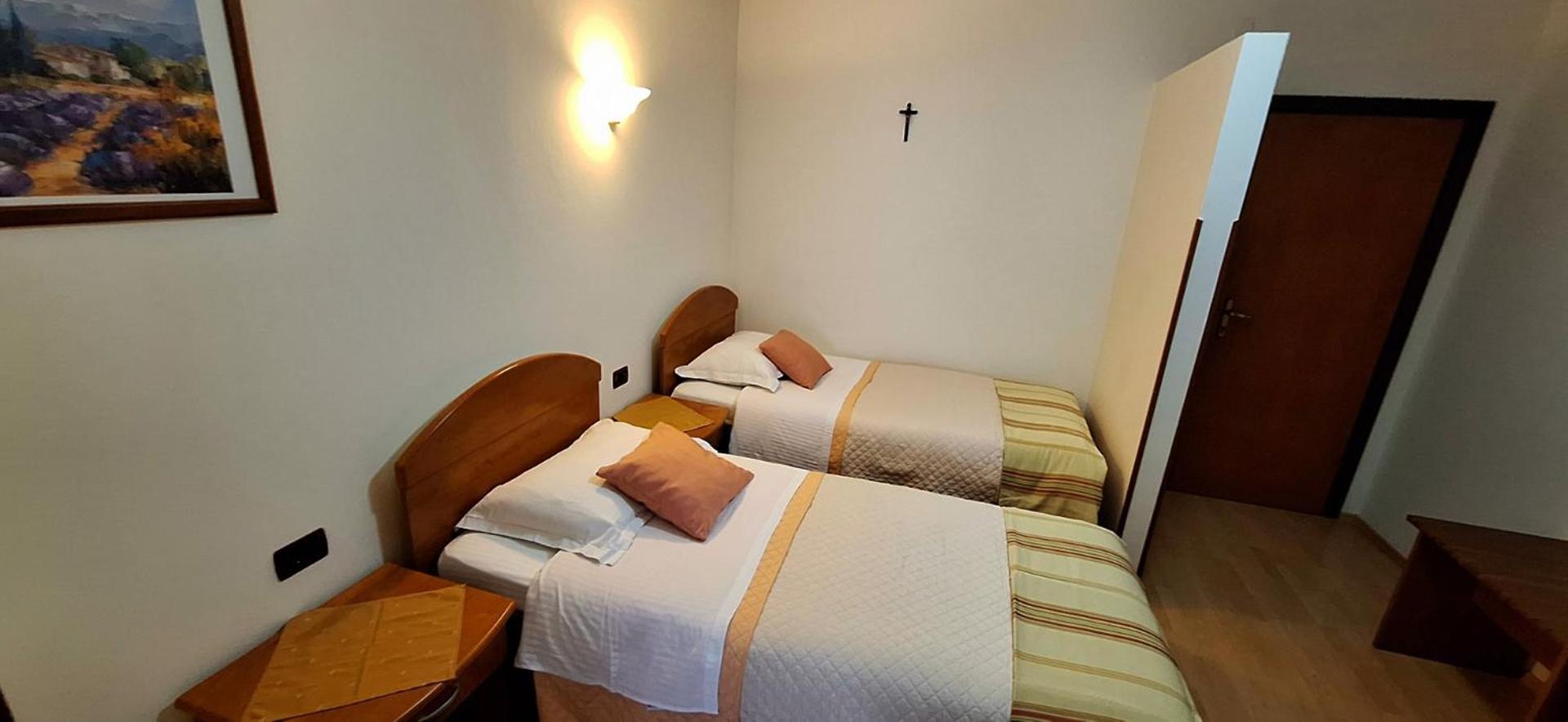 Apartments And Rooms Laura Pazin Luaran gambar