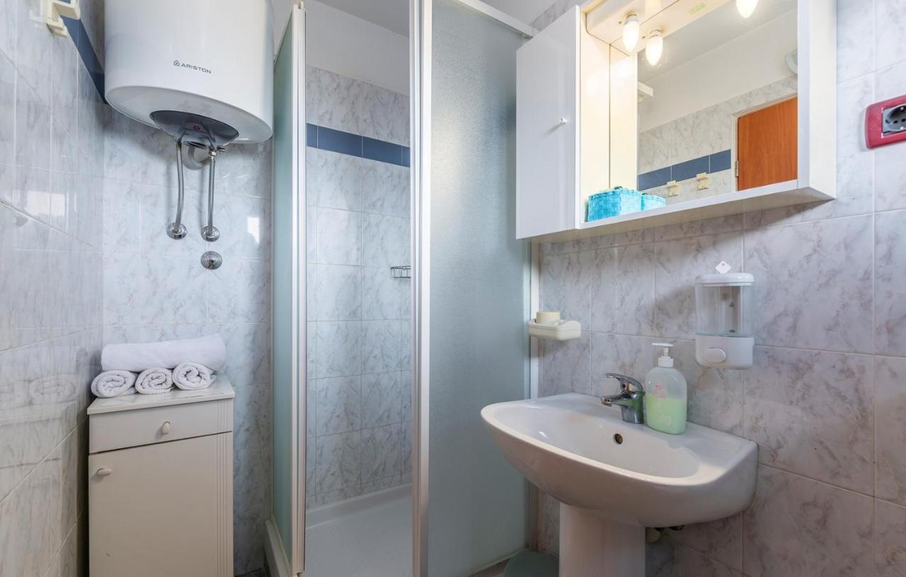Apartments And Rooms Laura Pazin Luaran gambar