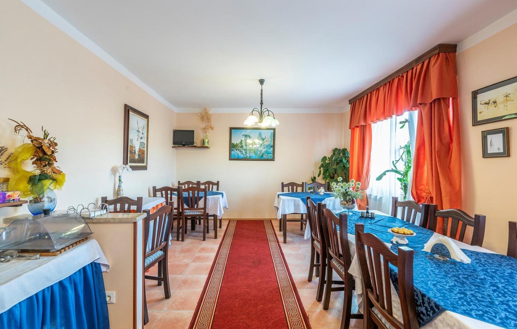 Apartments And Rooms Laura Pazin Luaran gambar