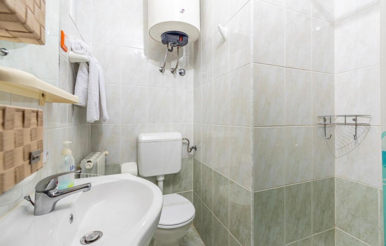 Apartments And Rooms Laura Pazin Luaran gambar