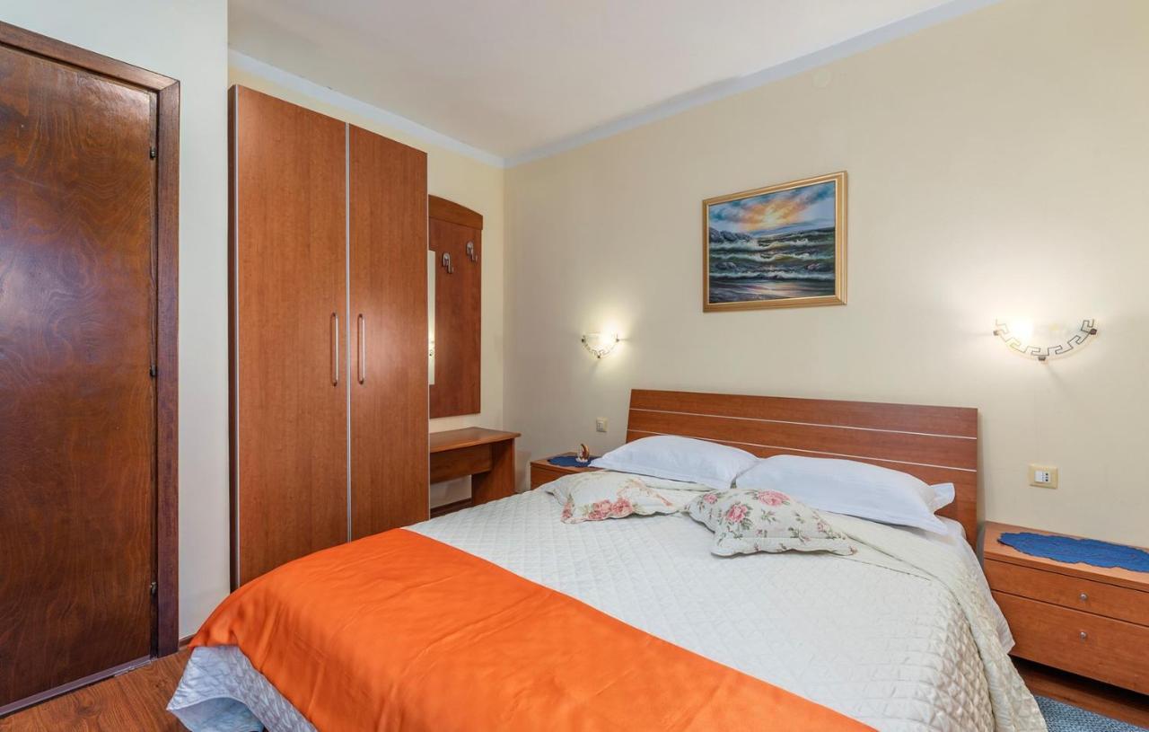 Apartments And Rooms Laura Pazin Luaran gambar